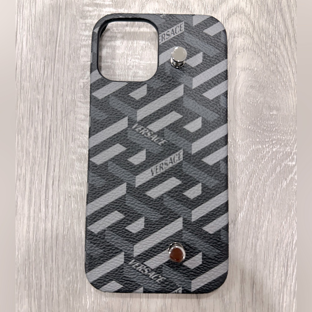 VERSACE La Greca iPhone 12 case